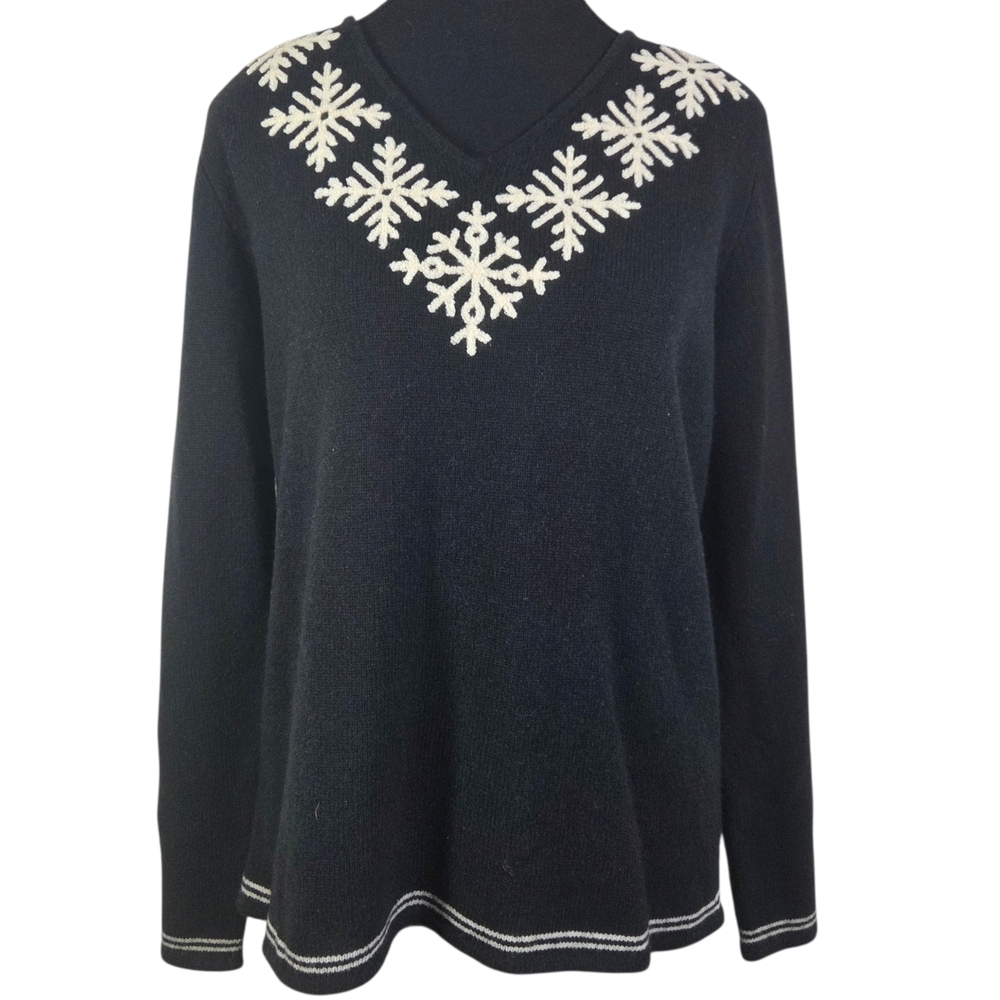 Liz Claiborne Sport Black Lambswool V-Neck Sweater with White Snowflake Med